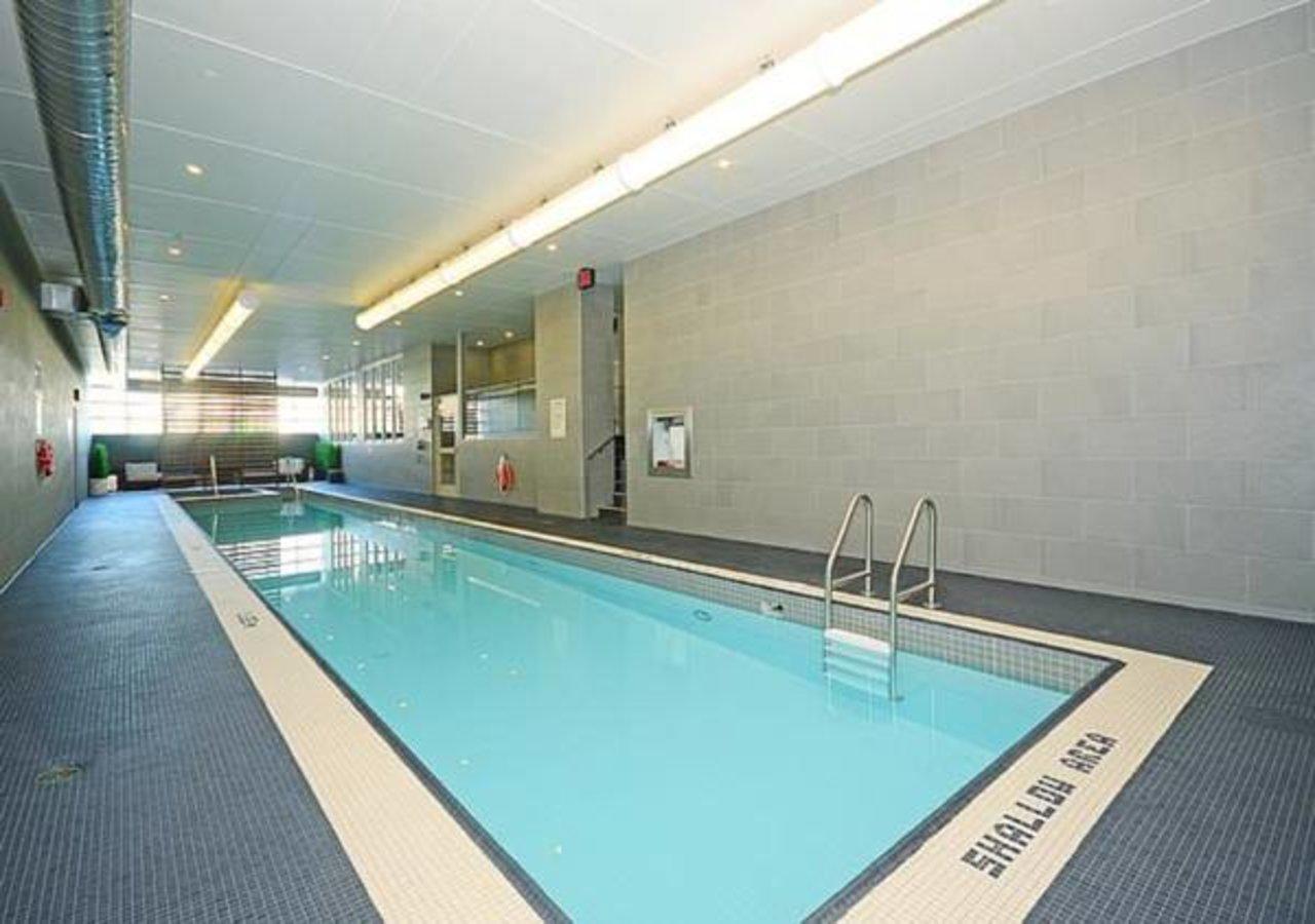 N2N Suites - Downtown Lake & City View Apartments Toronto Bagian luar foto