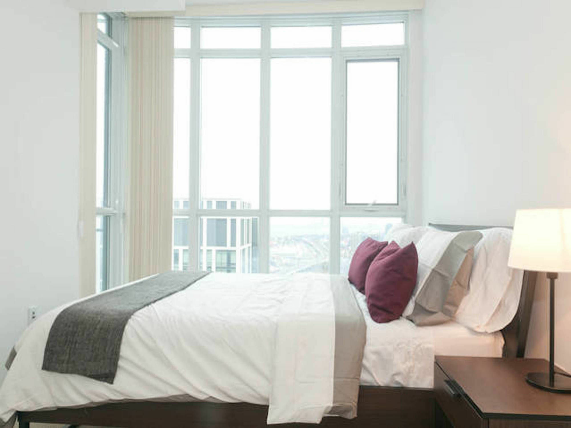 N2N Suites - Downtown Lake & City View Apartments Toronto Bagian luar foto