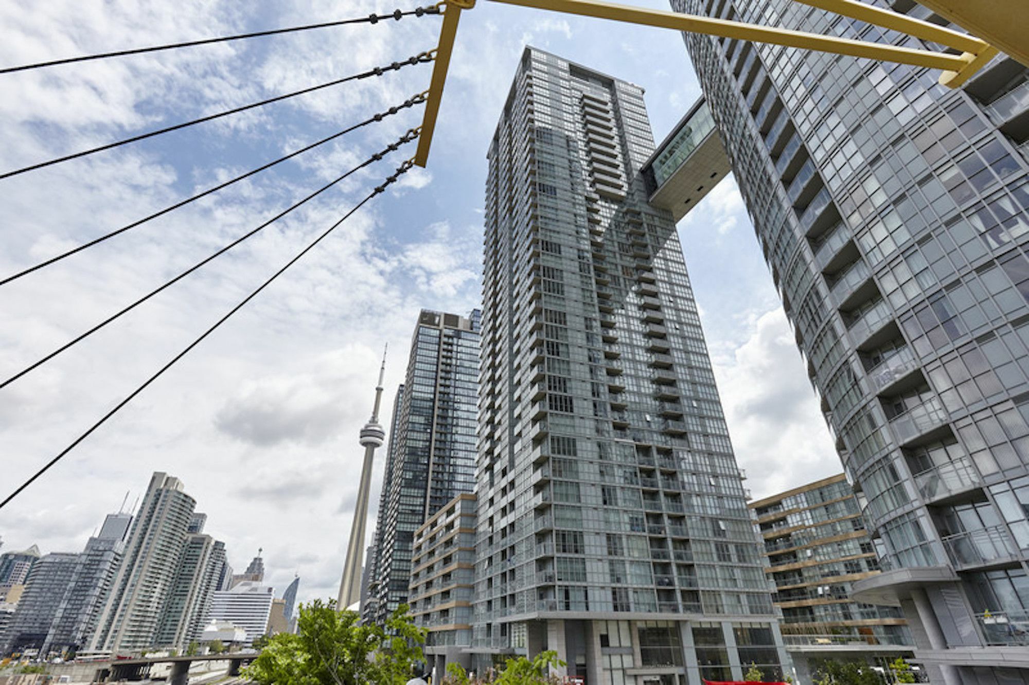 N2N Suites - Downtown Lake & City View Apartments Toronto Bagian luar foto
